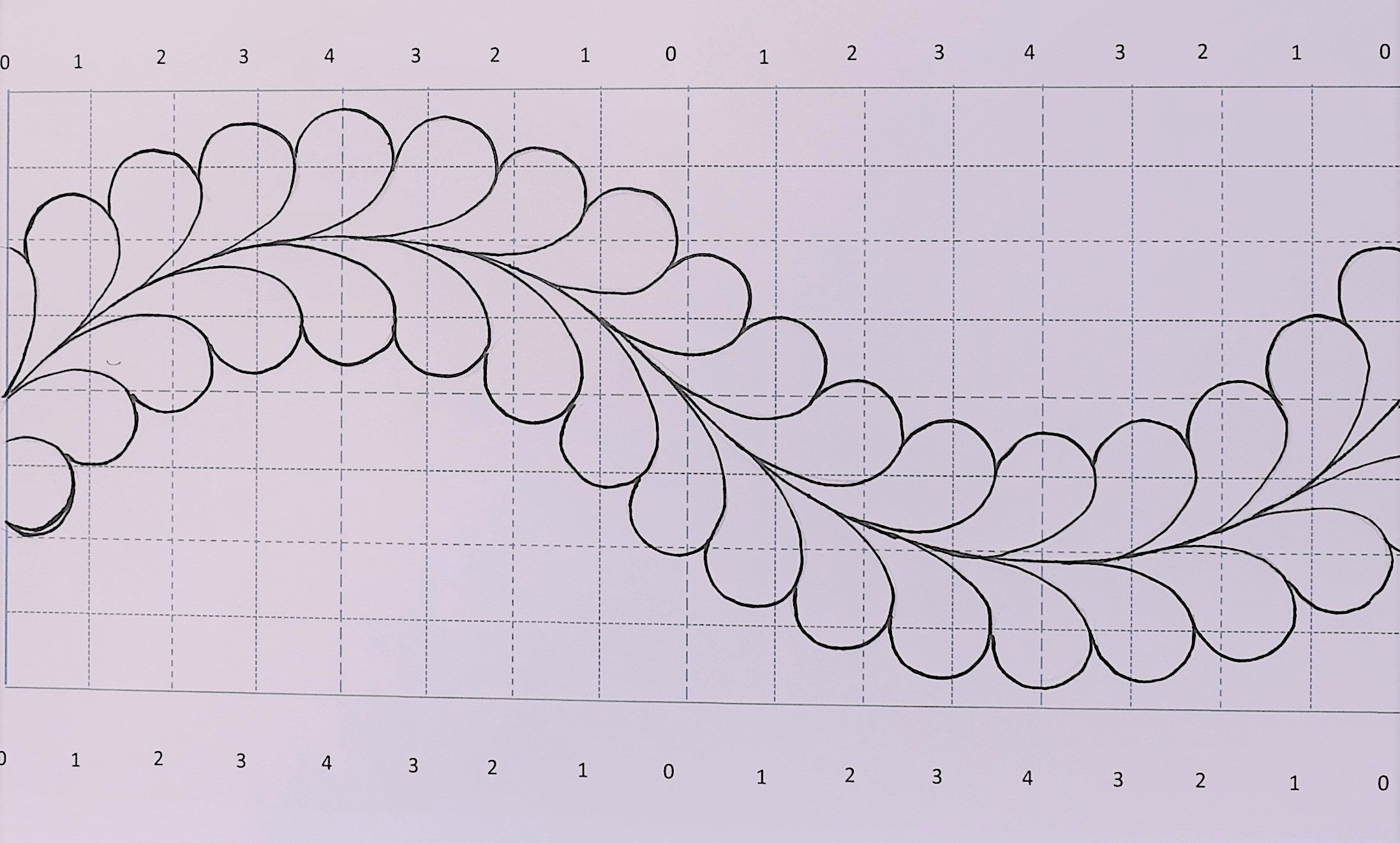 Drafting A Running Feather in Feather Border Quilt Template