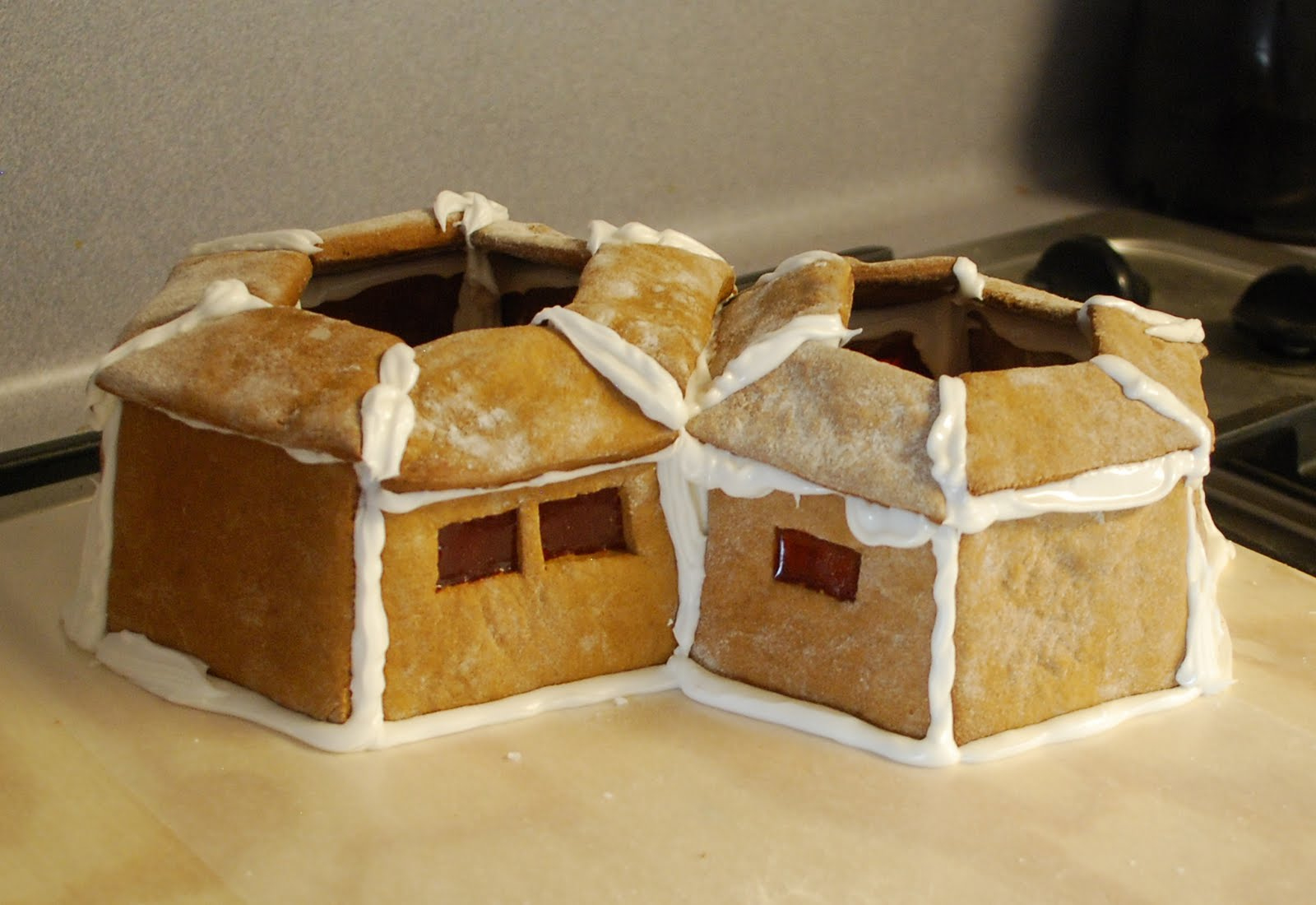 Gingerbread House: Hagrid&amp;#039;S Hut | Happychappyhouse pertaining to Hagrid&amp;#039;S Hut Gingerbread House Template