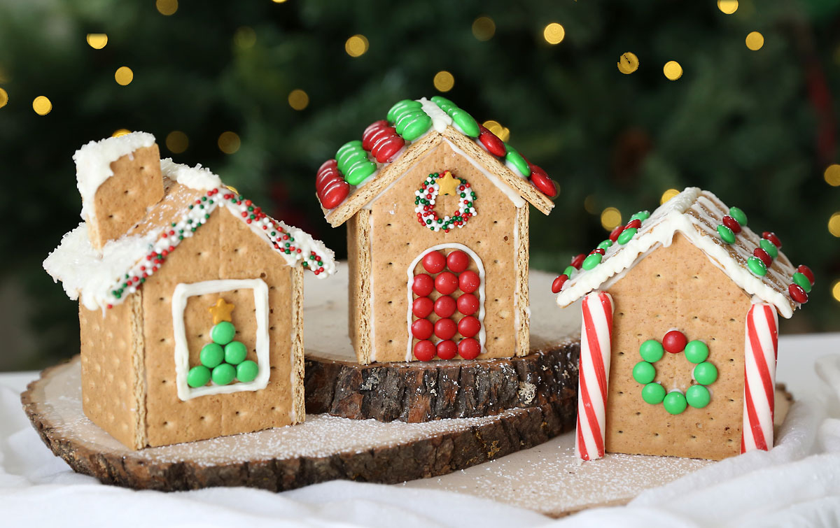 Graham Cracker Gingerbread Houses {The Easy Way!} - It&amp;#039;S Always Autumn within Gingerbread House Template Graham Cracker