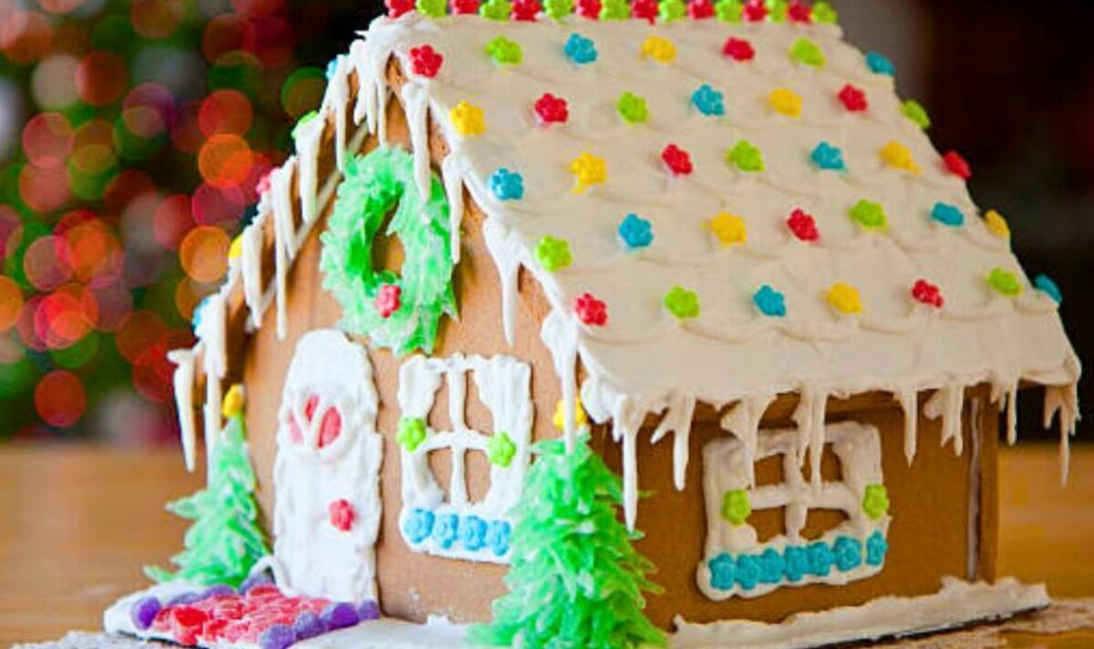 How To Make A Gingerbread House: Mary Berry&amp;#039;S &amp;#039;Wonderful for Gingerbread House Template Mary Berry