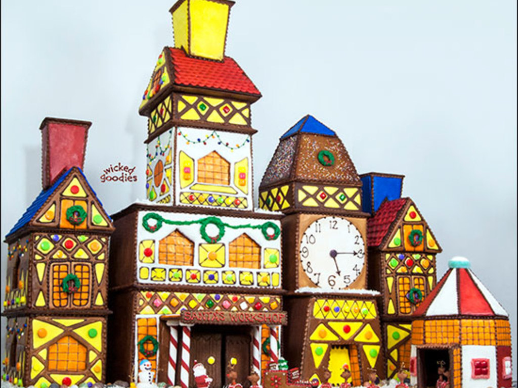 Santa&amp;#039;S Workshop Gingerbread House Adventure - Cakecentral regarding Santa&amp;#039;S Workshop Gingerbread House Template
